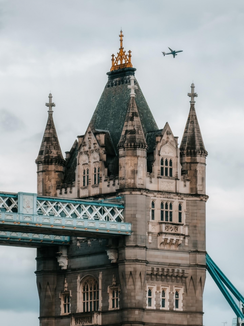 Ảnh chụp đầu tiên của iPhone 17 Pro Max: Xem xong là muốn mua liền! 706776