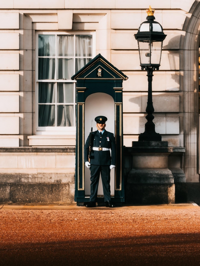 Ảnh chụp đầu tiên của iPhone 17 Pro Max: Xem xong là muốn mua liền! 706768