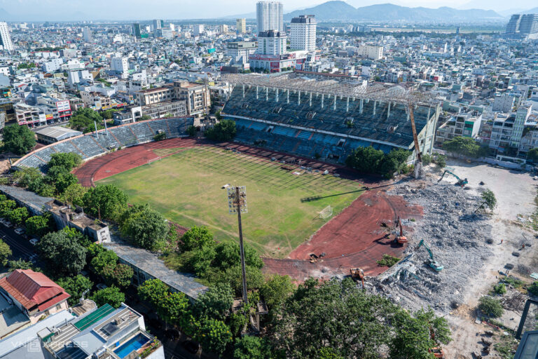 Phá dỡ 'đất vàng' sân vận động Chi Lăng để đấu giá