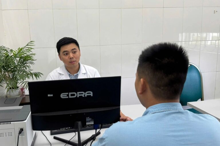 Ám ảnh mắc bệnh nan y, nhiều người đi khám khắp nơi