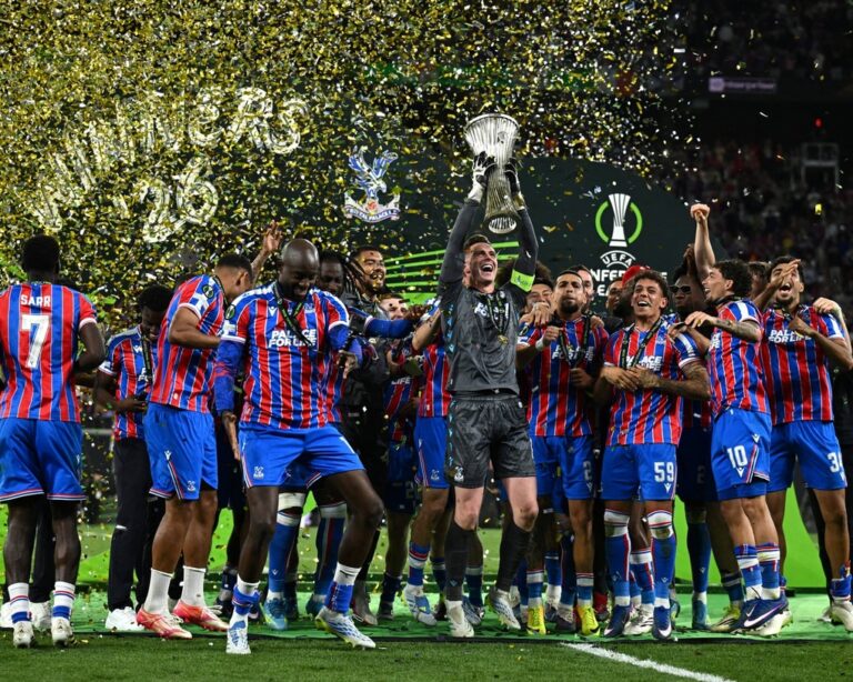 Crystal Palace vô địch UEFA Conference League