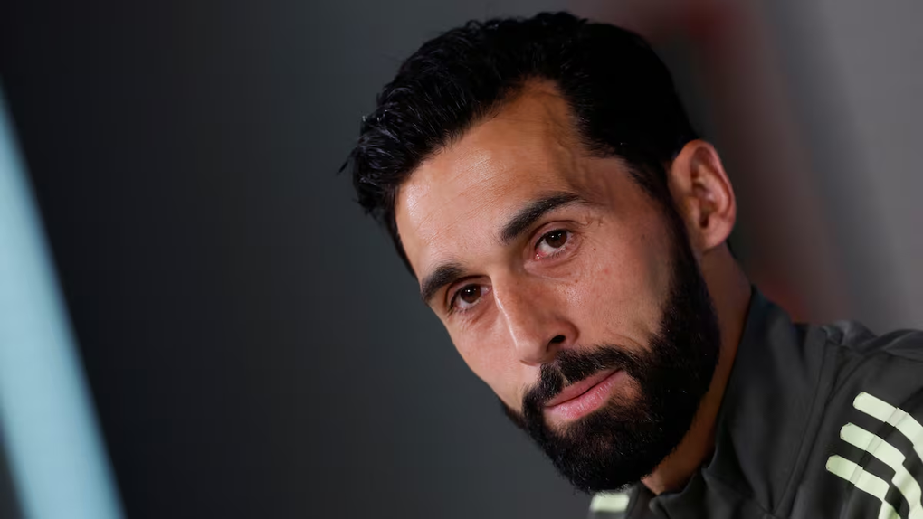 Arbeloa trong cuộc họp báo trước trận cuối cùng mùa giải La Liga 2025-2026 của Real. Ảnh: AFP