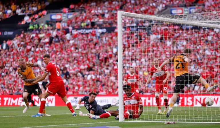 Hull thắng trận play-off 250 triệu USD, trở lại Ngoại hạng Anh