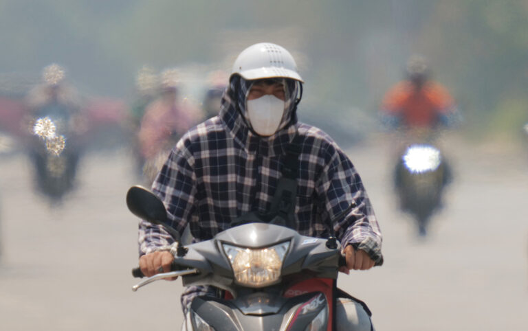 Miền Bắc và Trung nắng nóng 40 độ C