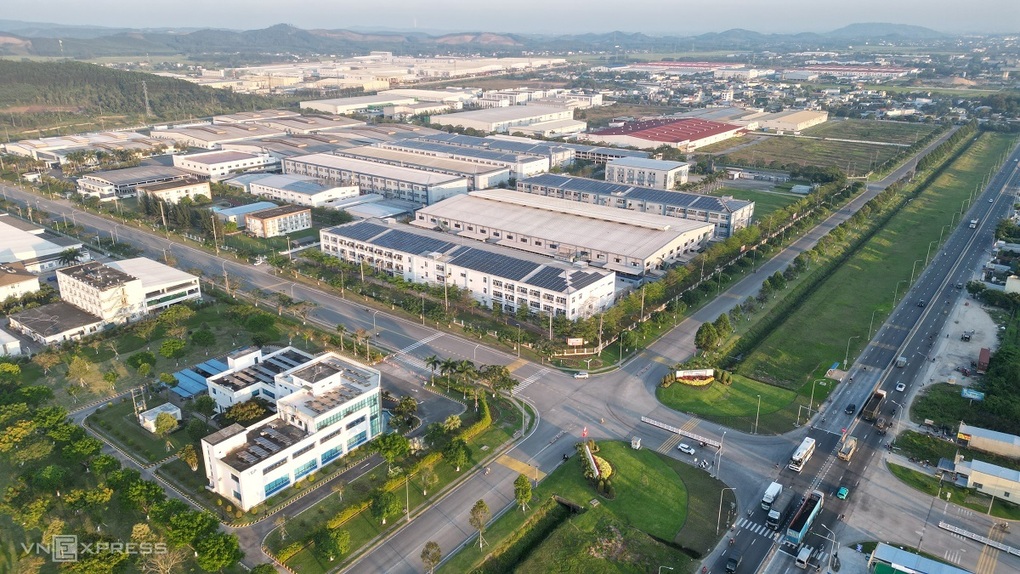 Khu công nghiệp VSIP, một trong những điểm sáng của Quảng Ngãi. Ảnh: Phạm Linh