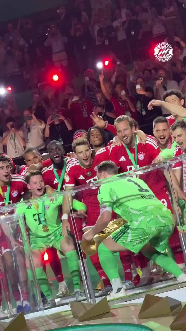 Kane đoạt danh hiệu thứ 4 cùng Bayern