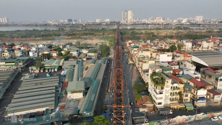 Hiện trạng bờ sông Hồng trước quy hoạch đại lộ cảnh quan
