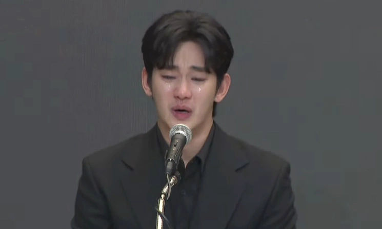 Kim Soo Hyun: 'Cảm ơn những người tin tôi'