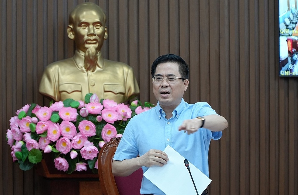 Chủ tịch Quảng Ngãi: Cán bộ 'tráng trứng đánh võng' kéo lùi năng lực cạnh tranh của tỉnh