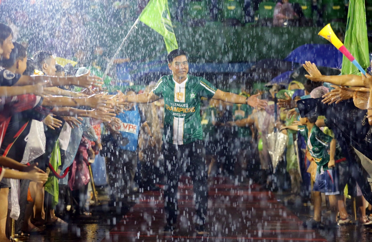 Sau khi Đồng Nai thăng hạng, chiếc vé thứ nhì đã thuộc về Bắc Ninh - đội sẽ đá trận play-off với đội thứ 13 V-League sẽ được xác định giữa Đà Nẵng, PVF-CAND, Becamex TP HCM hoặc HAGL khi giải khép lại.