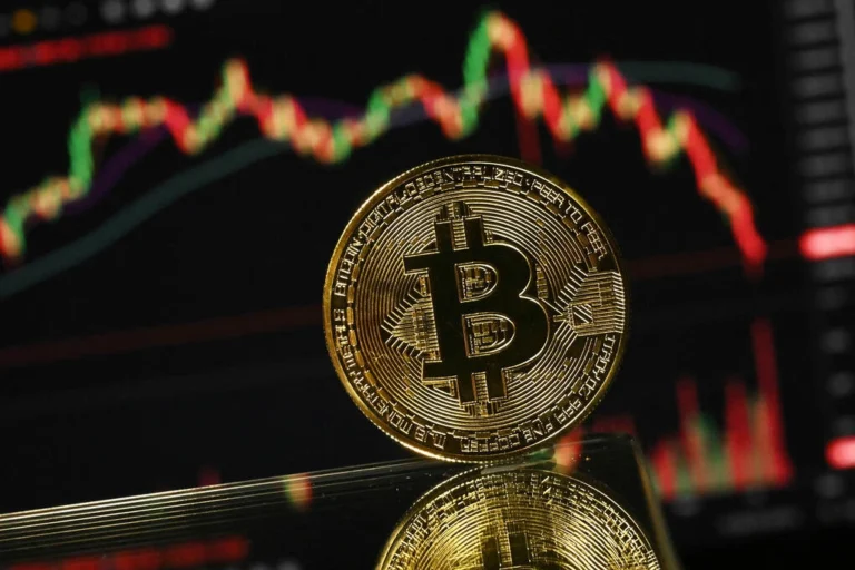 Bitcoin tiếp tục mất mốc 60.000 USD