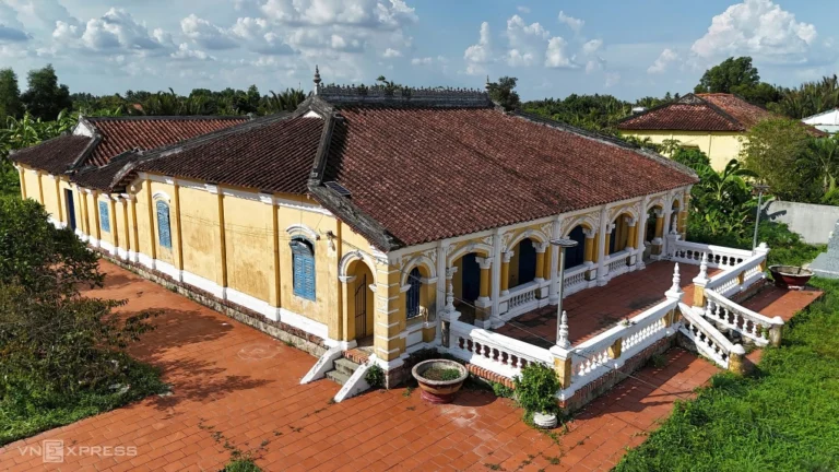 Biệt thự cổ miền Tây loay hoay 'tìm đường sống'