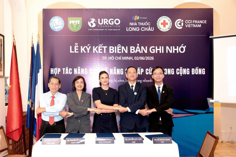 Hơn 22.000 dược sĩ Long Châu được đào tạo thành tình nguyện viên sơ cấp cứu cộng đồng