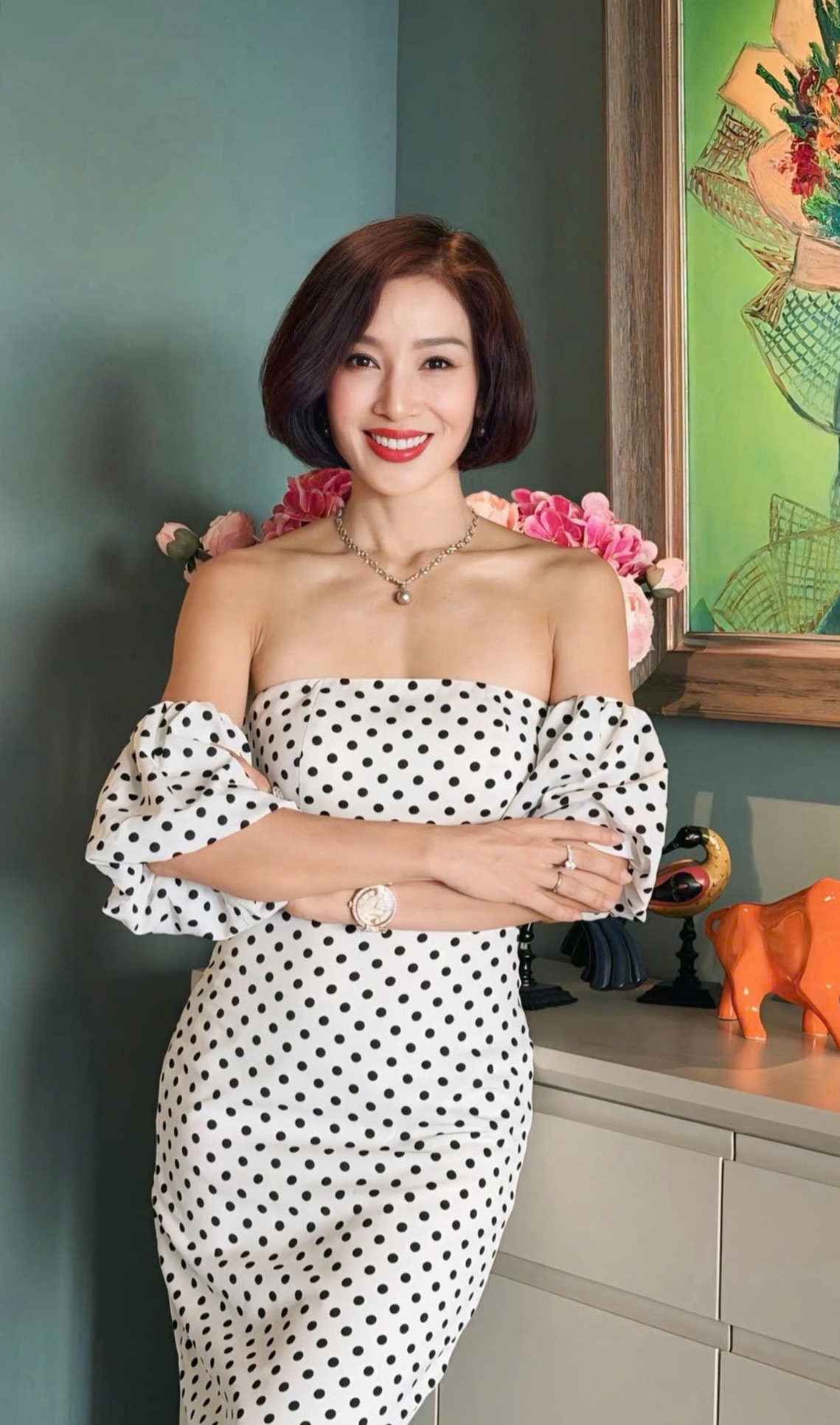 Người đẹp ưu tiên những loại đầm tôn dáng.