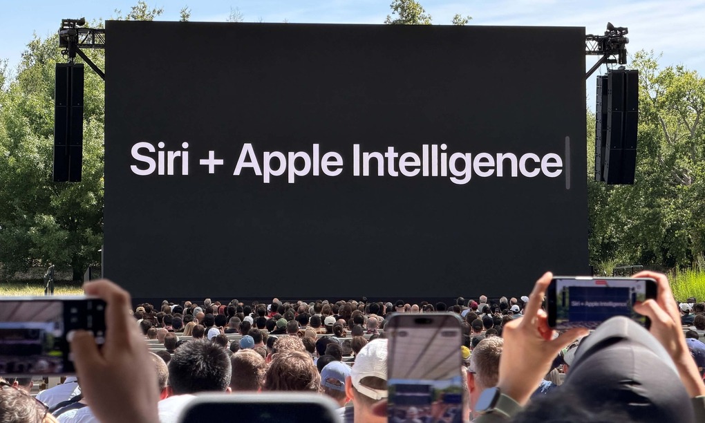 Màn giới thiệu Siri mới của Apple. Ảnh: Tuấn Hưng