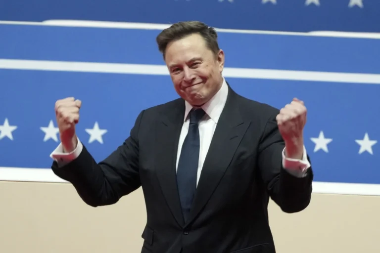 Elon Musk có thêm hơn 160 tỷ USD một ngày