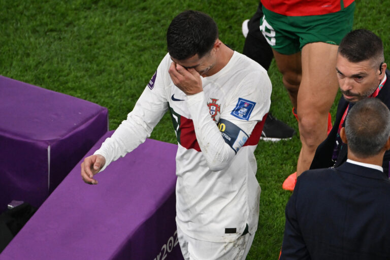 ESPN: 'Bồ Đào Nha sẽ sống hoặc chết cùng Ronaldo'