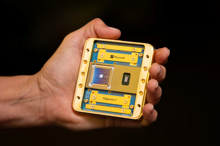 Microsoft ra chip lượng tử mới 'với sự trợ giúp của AI'