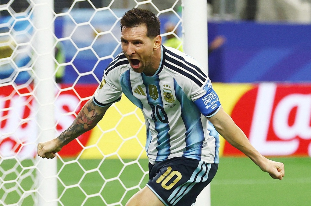 Lionel Messi mừng bàn nâng tỷ số lên 2-0 cho Argentina trong trận thắng Áo ở lượt hai bảng J World Cup 2026 trên sân Dallas ở Arlington, Texas ngày 22/6. Ảnh: Reuters