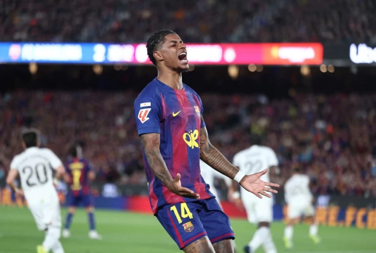 Barca trả Rashford về Man Utd