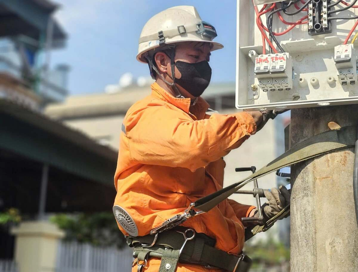 'Tiết kiệm năng lượng giúp giảm áp lực đầu tư nguồn điện mới'