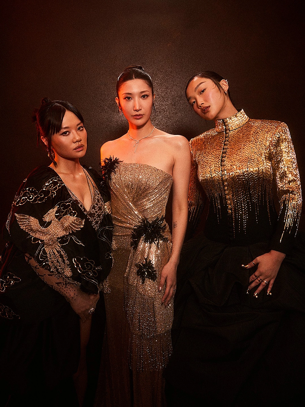 Bộ ba giọng ca gốc Hàn thể hiện bản hit Golden. Từ trái qua: Rei Ami, Ejae và Audrey Nuna. Ảnh: Instagram Ejae