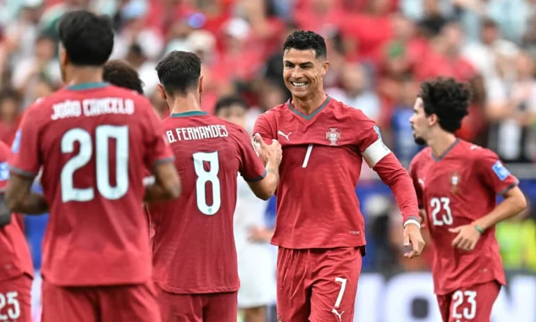 Fernandes: 'Bồ Đào Nha hiểu tầm quan trọng khi Ronaldo ghi bàn'