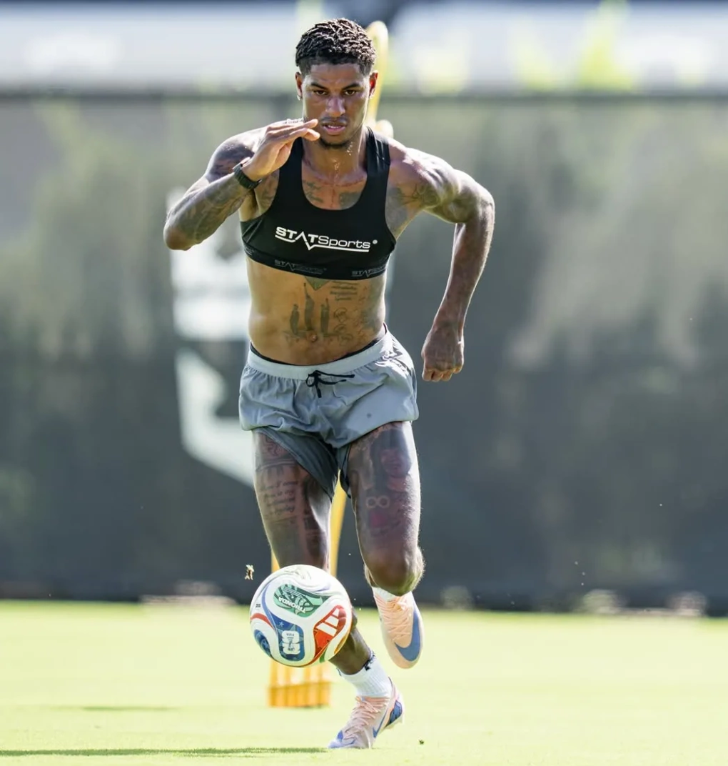 Rashford trên sân tập tại Florida, Mỹ ngày 1/6/2026 khi anh chuẩn bị hội quân cùng tuyển Anh dự World Cup 2026. Ảnh: Instagram/Marcus Rashford