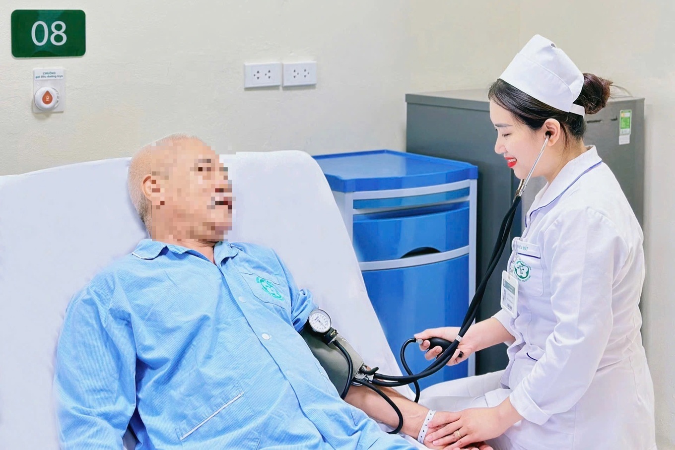 Bạch Mai đề xuất đưa điều dưỡng sang Đức tu nghiệp, lập trung tâm dưỡng lão