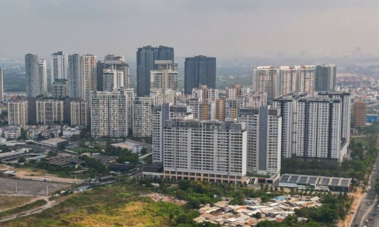 Chung cư phải bố trí riêng khu vực để ôtô và xe máy điện