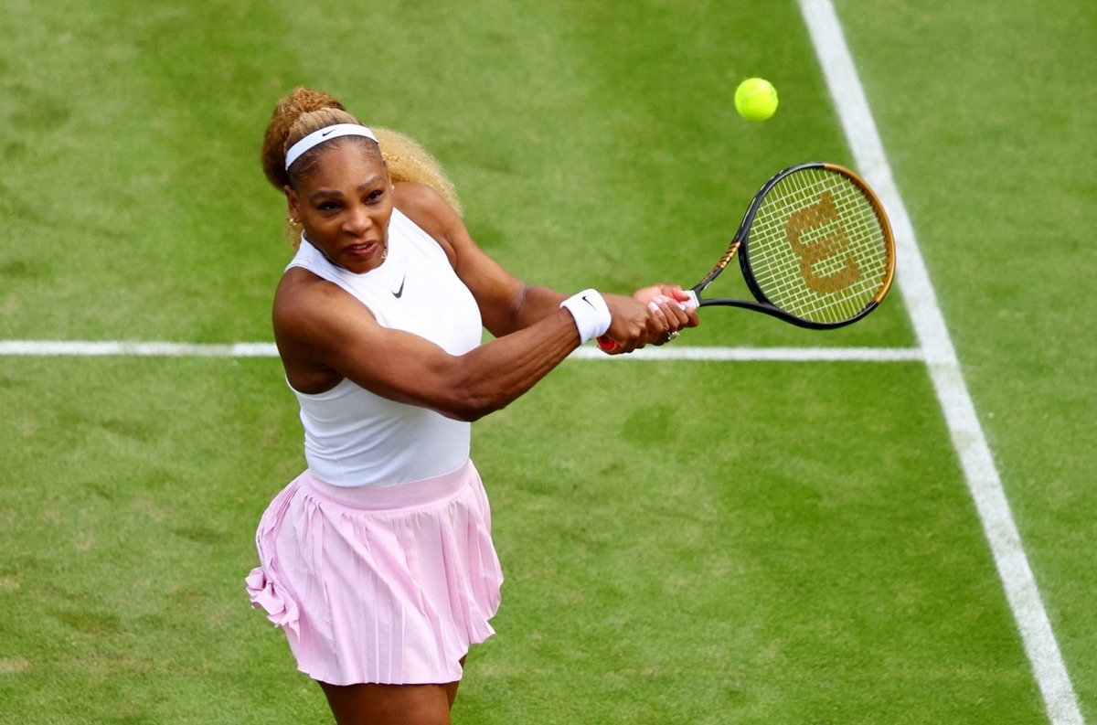 Serena Williams trở lại đánh đơn ở Wimbledon