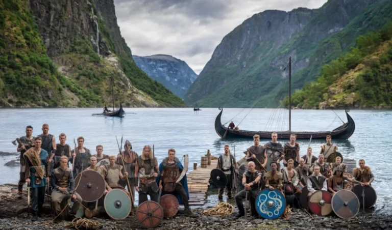 Tuyển Na Uy bị chỉ trích vì bộ ảnh phong cách Viking