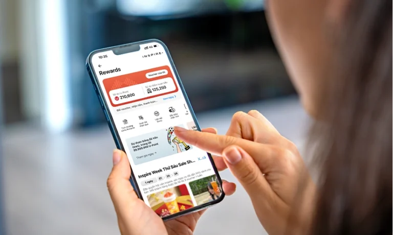 Techcombank đồng hành trong mọi chi tiêu hàng ngày của khách hàng