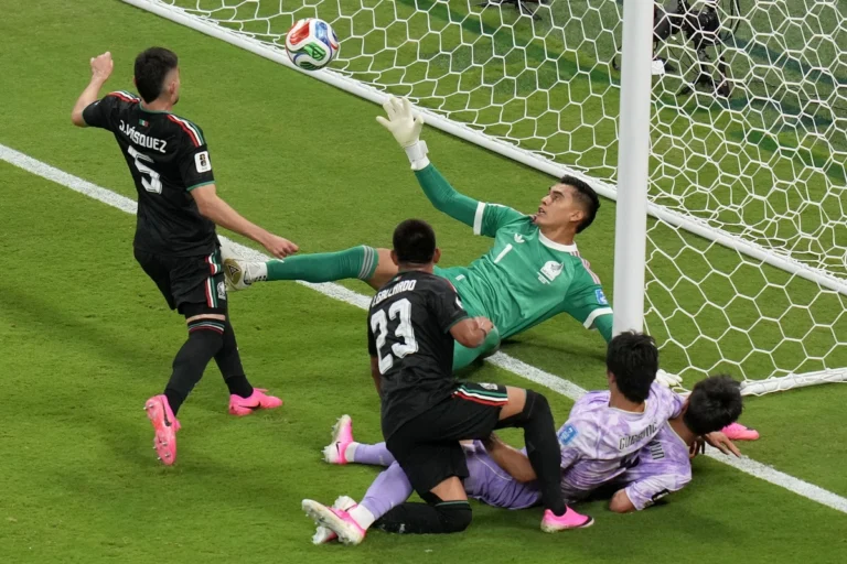 Messi, Mbappe, Haaland vào đội hình hay nhất vòng bảng World Cup