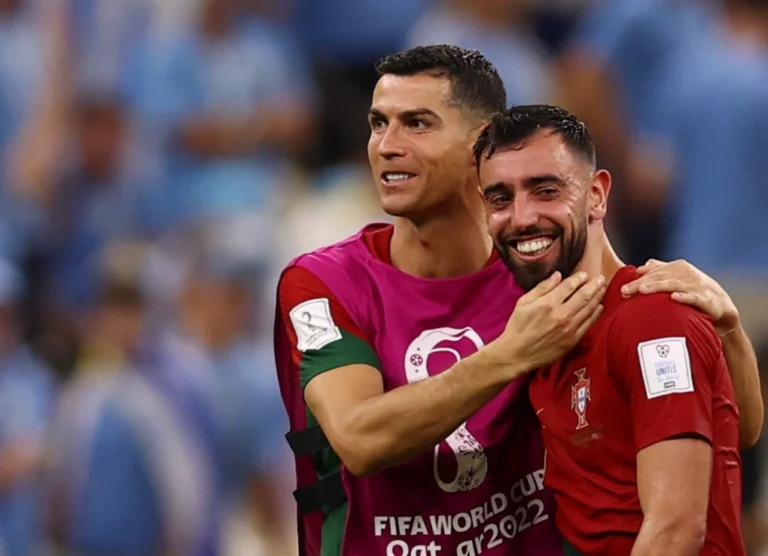 Fernandes được khuyên đình công nếu Ronaldo đá chính