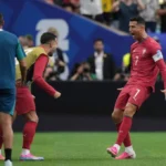 Ibrahimovic: 'Ronaldo cứ làm như vừa trở về từ hành tinh khác'