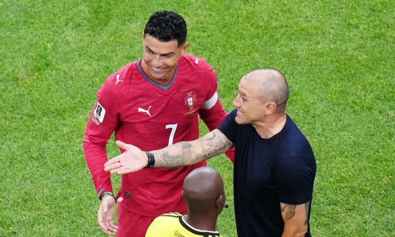 Cannavaro: 'Bạn sẽ phải trả giá nếu cho Ronaldo một tấc đất'