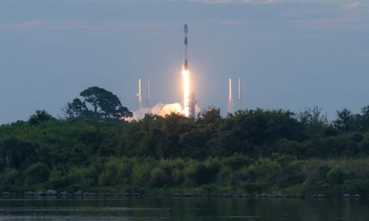 SpaceX phóng thử tàu chở hàng mới hình đĩa