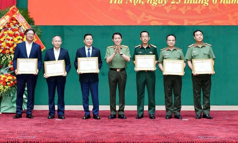 MSB nhận bằng khen về phòng chống tội phạm công nghệ cao