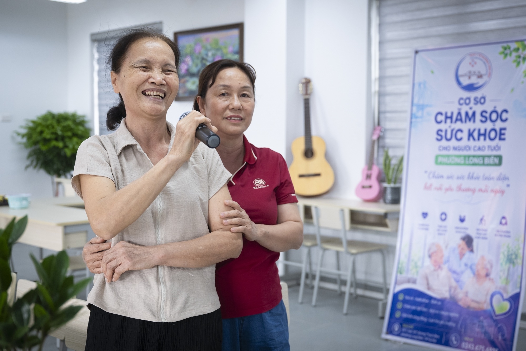 Một ngày tại "nhà già" đầu tiên ở Hà Nội