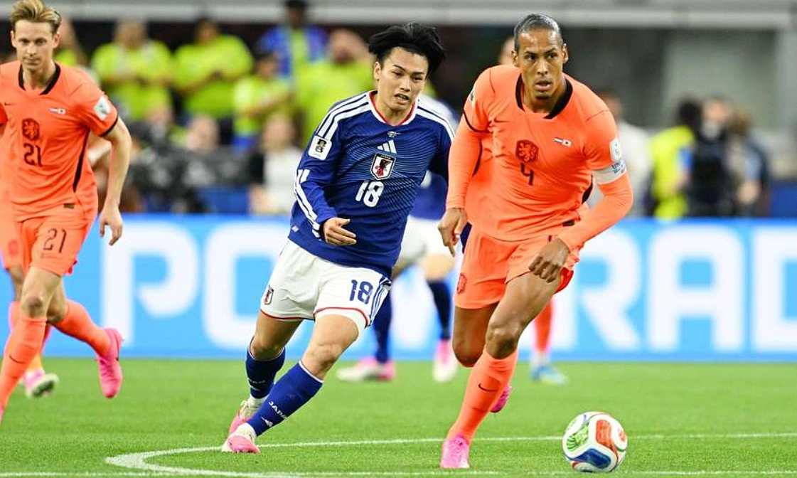 Van Dijk bị chê 'xoay người như Boeing 747'