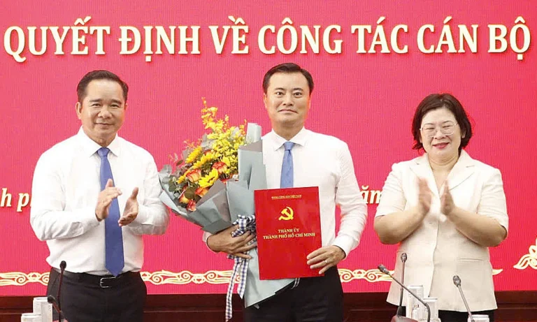 Nguyên phó chủ tịch UBND TP HCM Bùi Xuân Cường làm Bí thư phường Sài Gòn