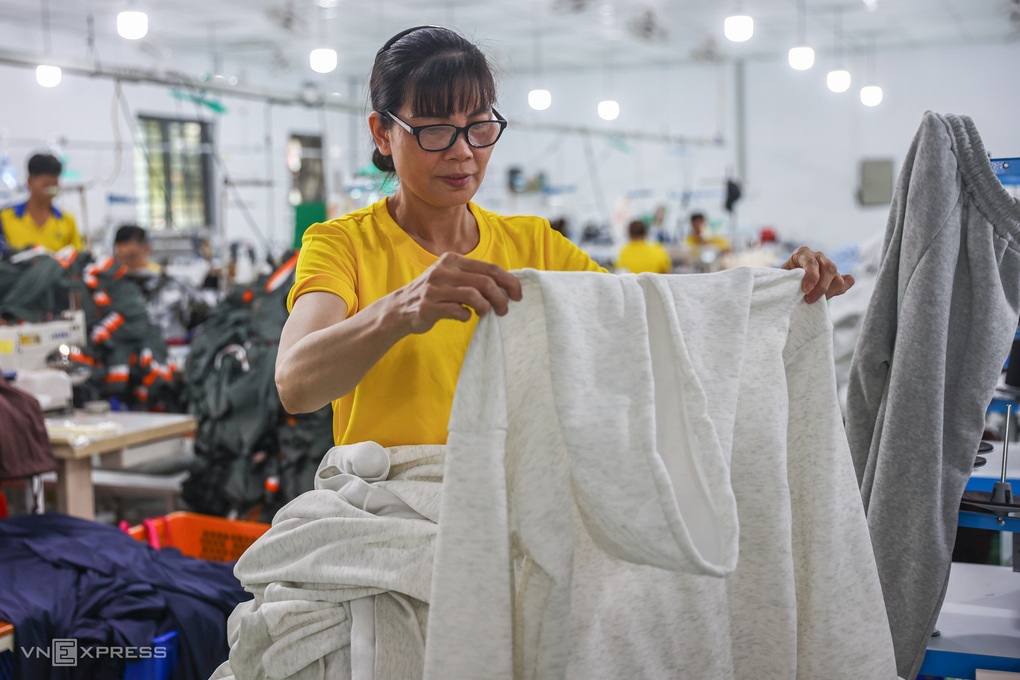 Doanh nghiệp sản xuất căng mình giữ tăng trưởng nửa đầu năm