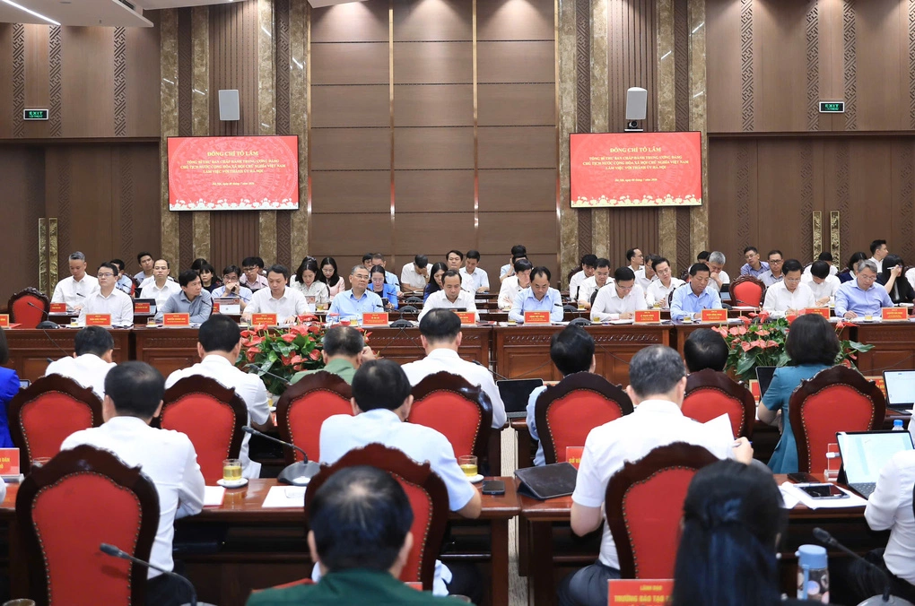 Các đại biểu dự buổi làm việc của Tổng Bí thư, Chủ tịch nước với TP Hà Nội. Ảnh: Quang Thái