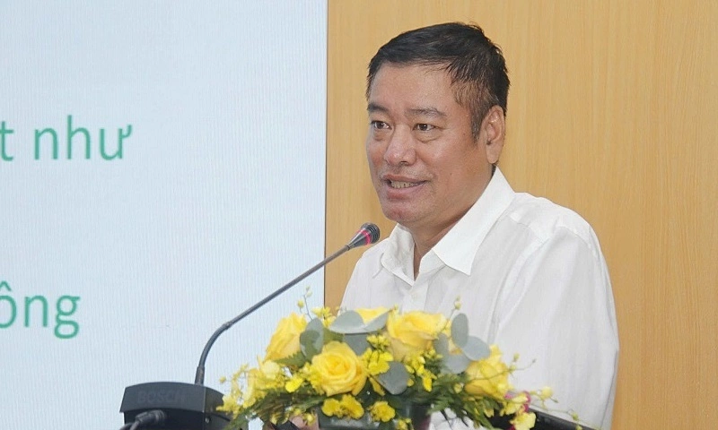 TS Phạm Viết Thuận, Viện Kinh tế Tài nguyên và Môi trường TP HCM, phát biểu tại sự kiện chiều 16/7. Ảnh: Diễn đàn Doanh nghiệp