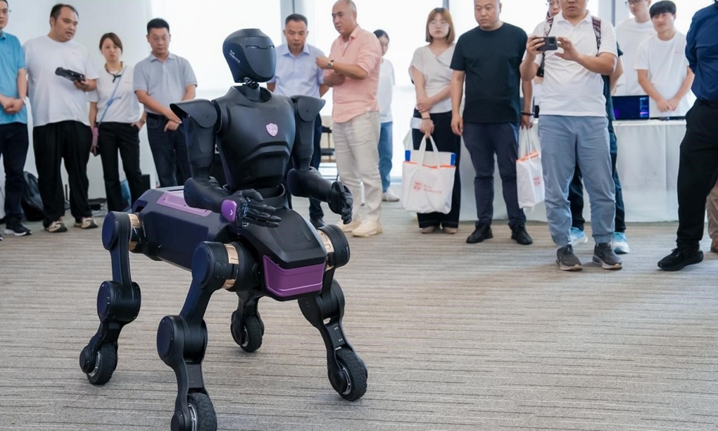 Robot nhân mã tại Hội nghị AI Thế giới (WAIC) 2026. Ảnh: Run Robotics