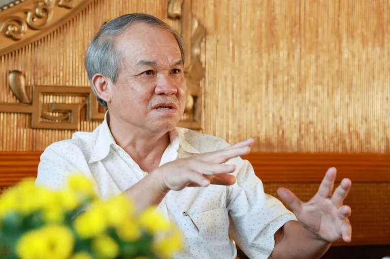 Bầu Đức: 'Tôi không quen đi sau, đã làm là phải dẫn đầu'