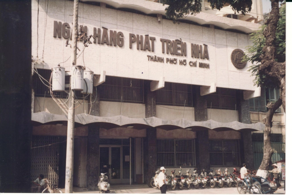Ngân hàng Phát triển Nhà TP HCM ra đời tháng 1/1990. Ảnh: HDBank