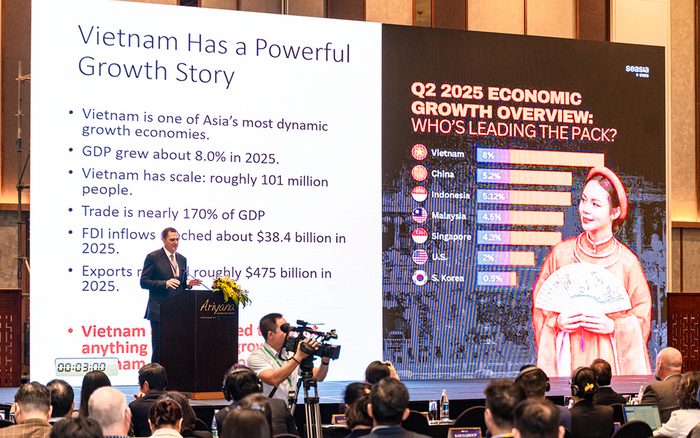 Ông .... tham gia tham luận tại VFF 2026 sáng 9/7. Ảnh: Techcombank