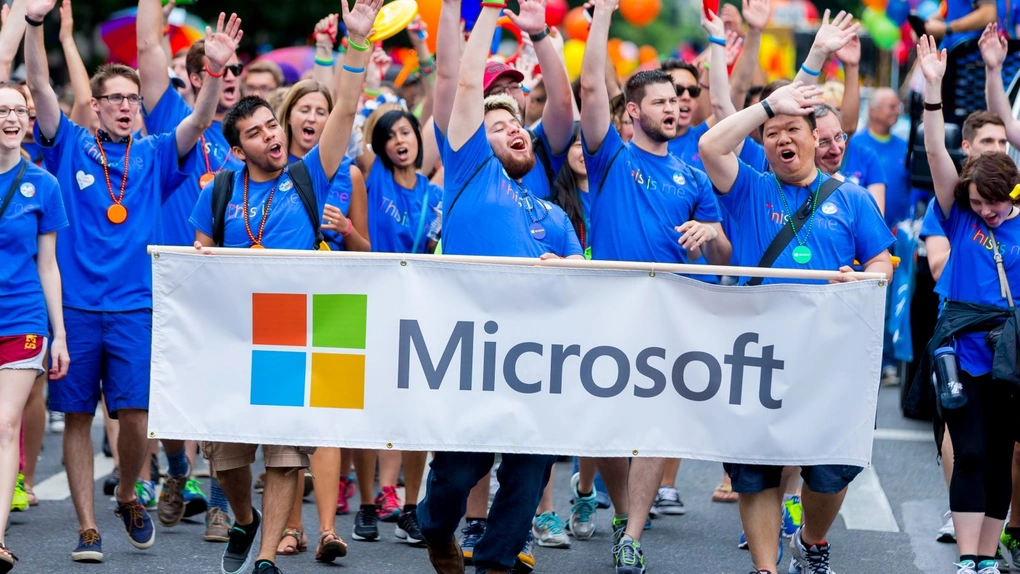 Nhân viên Microsoft trong một giải chạy bộ ở Seattle năm 2015. Ảnh: Microsoft